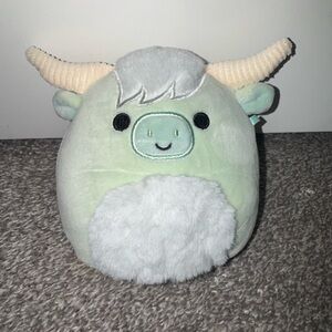 Squishmallow Iver the Highland Cow